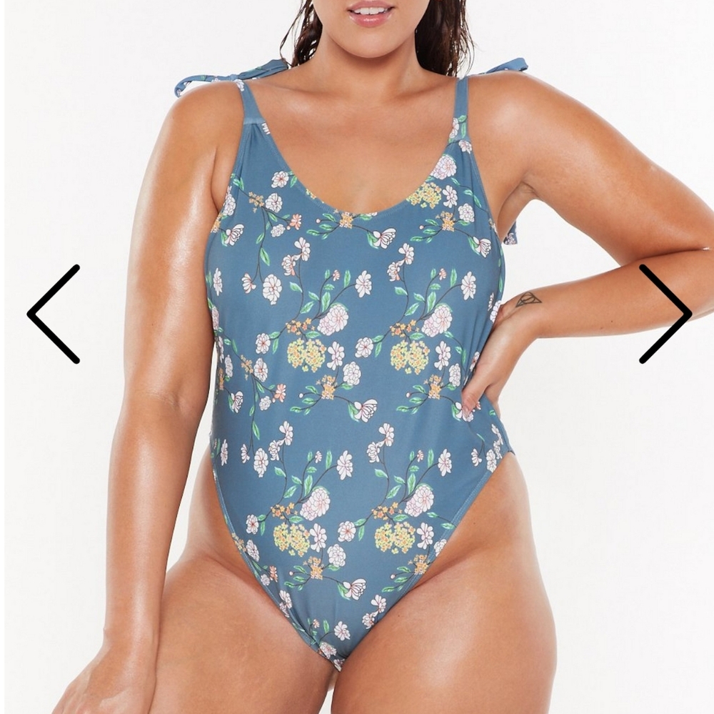 NASTY GAL Floral‎ Tie Strap High Leg Swimsuit Size 20